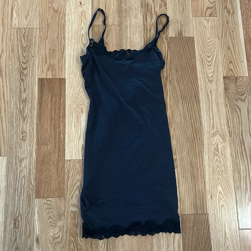 NWT Skims fits everybody lace slip dress